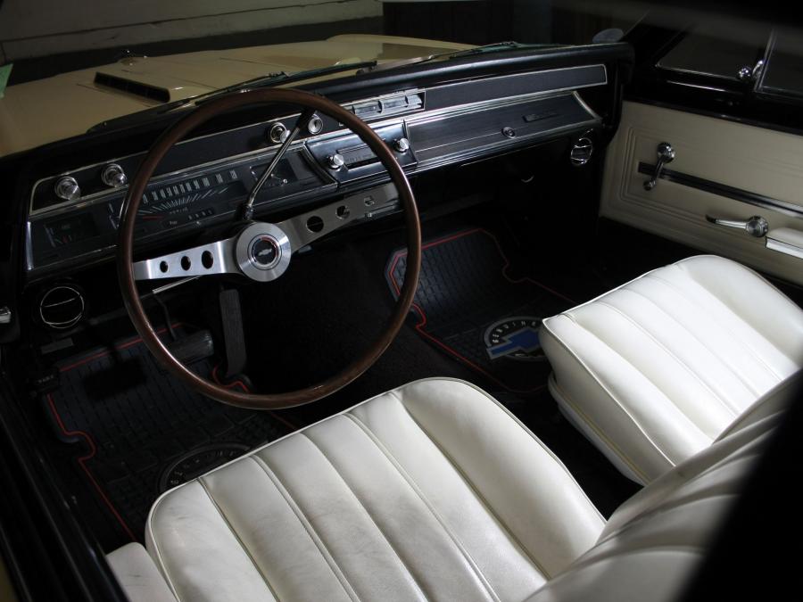  Chevrolet Chevelle SS 396 Hardtop Coupe 1966 года  (фото 11 из 14)